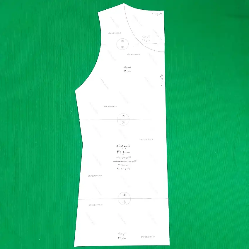 نمونه پرینت شده و برش خورده از الگو خیاطی تاپ زنانه