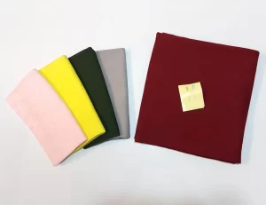 عکس از سفارش مشتری شامل پارچه یکرو پنبه سوپر زرشکی و پارچه کشبافت پنبه در 4 رنگ مختلف
