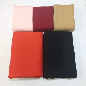 عکس از سفارش مشتری شامل پارچه یکرو پنبه سوپر در 5 رنگ مشکی ، قرمز، نسکافه ای ، زرشکی و صورتی