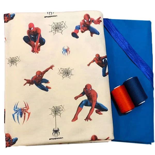 عکس پارچه تریکو طرح مرد عنکبوتی (اسپایدر من) به همراه ست یکرو پنبه آبی و قرقره همرنگ